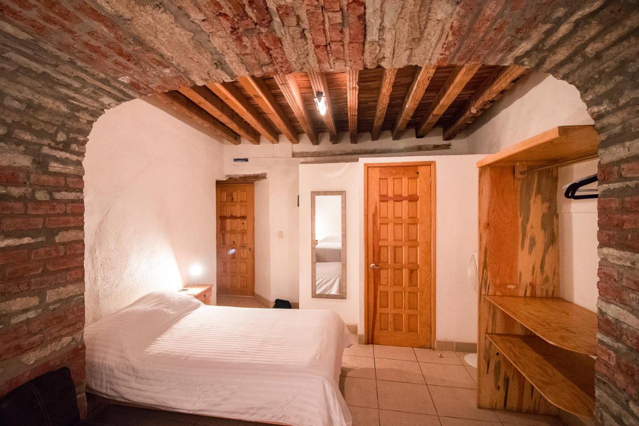 Hotel Meson Cuevano グアナファト エクステリア 写真