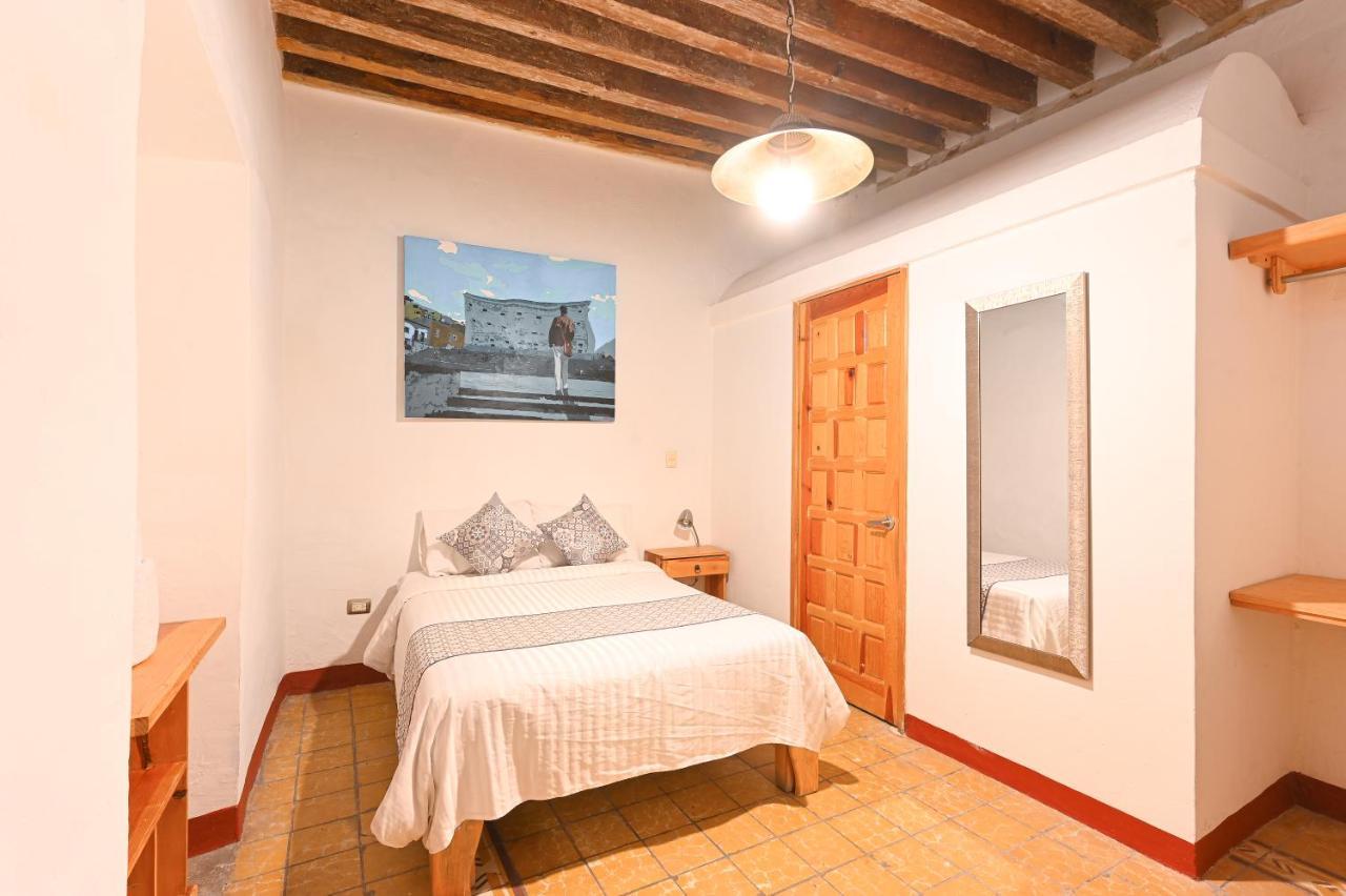 Hotel Meson Cuevano グアナファト エクステリア 写真